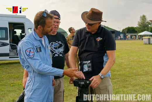 Dutch Flightline and Equipe de Voltige EVAAE Dutch Flightline and Equipe de Voltige EVAAE